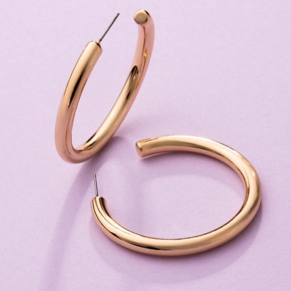 Gold-Tone Chunky Hoop Earrings - Women's Fashion Jewelry